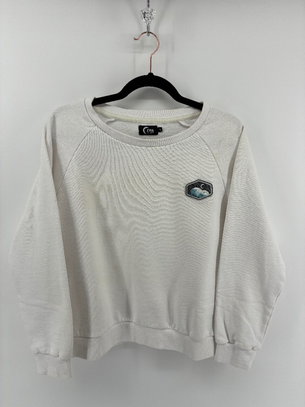 Zyia White Crewneck Pullover Sweater